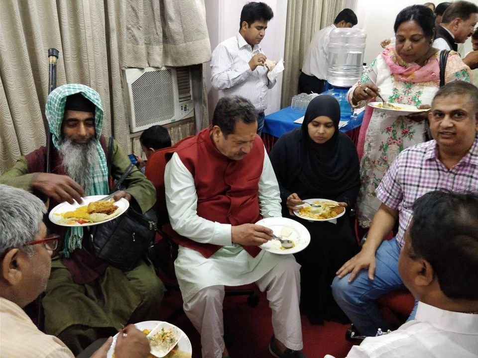 29982994_433527940429998_4759405411263371055_o